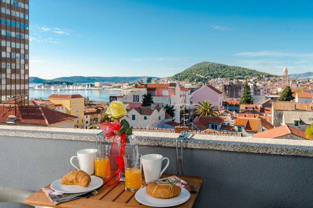 Apartment Kokolo With Sea View Split Exterior foto